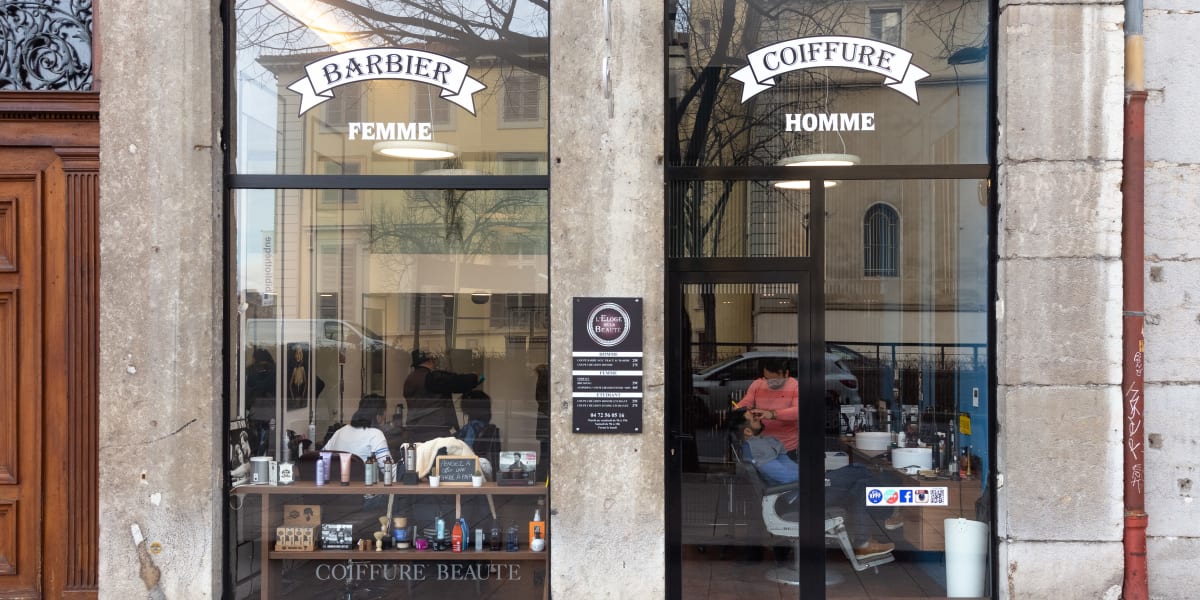 Salon Coiffeur L’éloge de la beauté - Coiffure Lyon - Photo de couverture - OneBooking