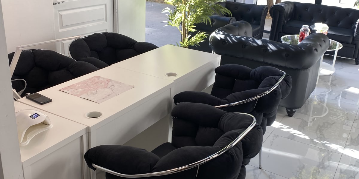 La Parisienne - Coiffure Villeurbanne - Photo de couverture - OneBooking