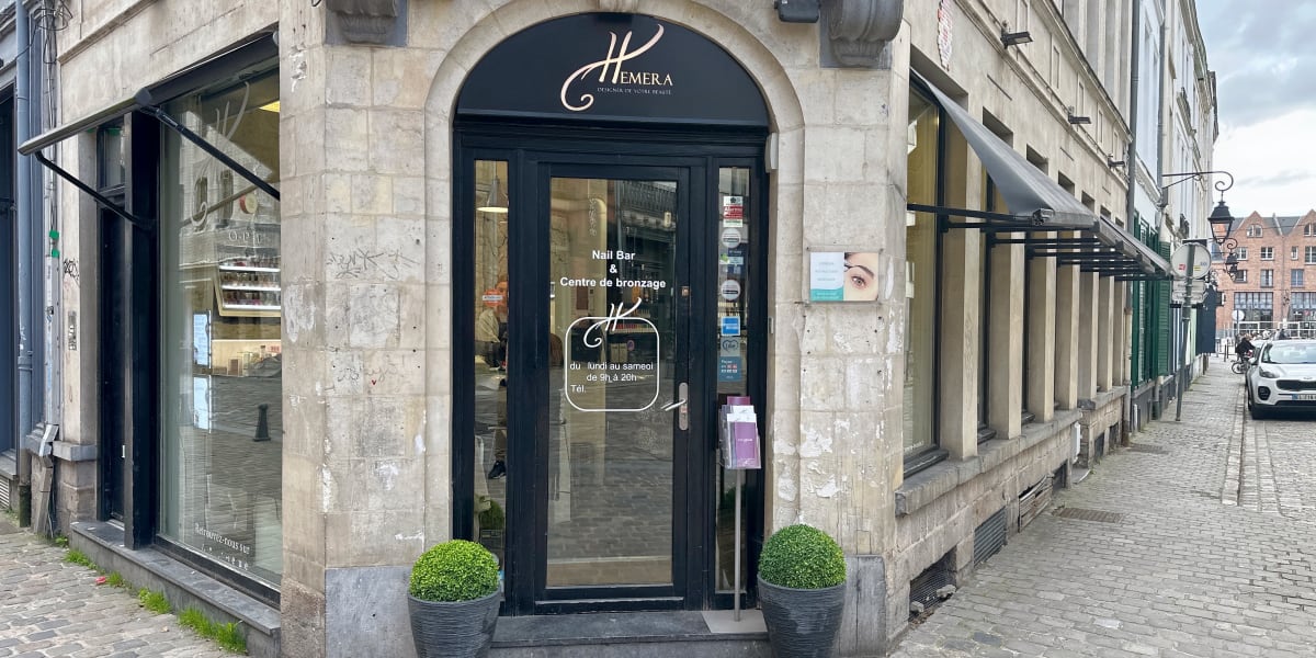 Bar à ongles O.P.I By Hemera - Coiffure Lille - Photo de couverture - OneBooking