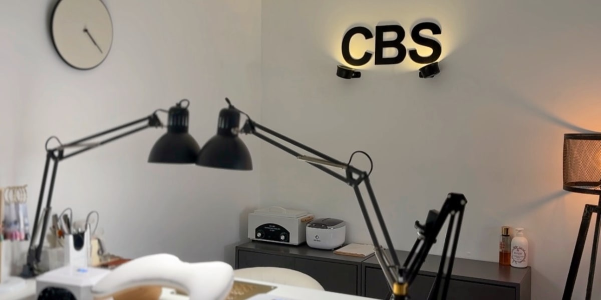 Cam Beauty Studio - Manucure Russe - Onglerie Villeurbanne - Photo de couverture - OneBooking