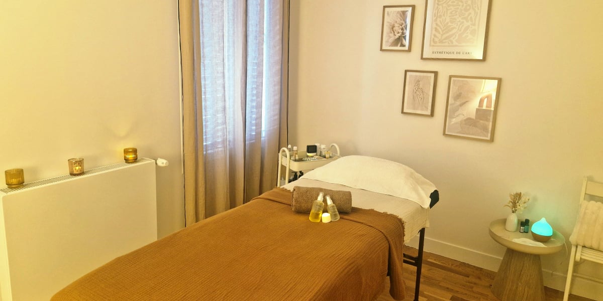 Maison Coton | Bien être & Soins Intuitifs - Sourcils & cils Maisons-Alfort - Photo de couverture - OneBooking
