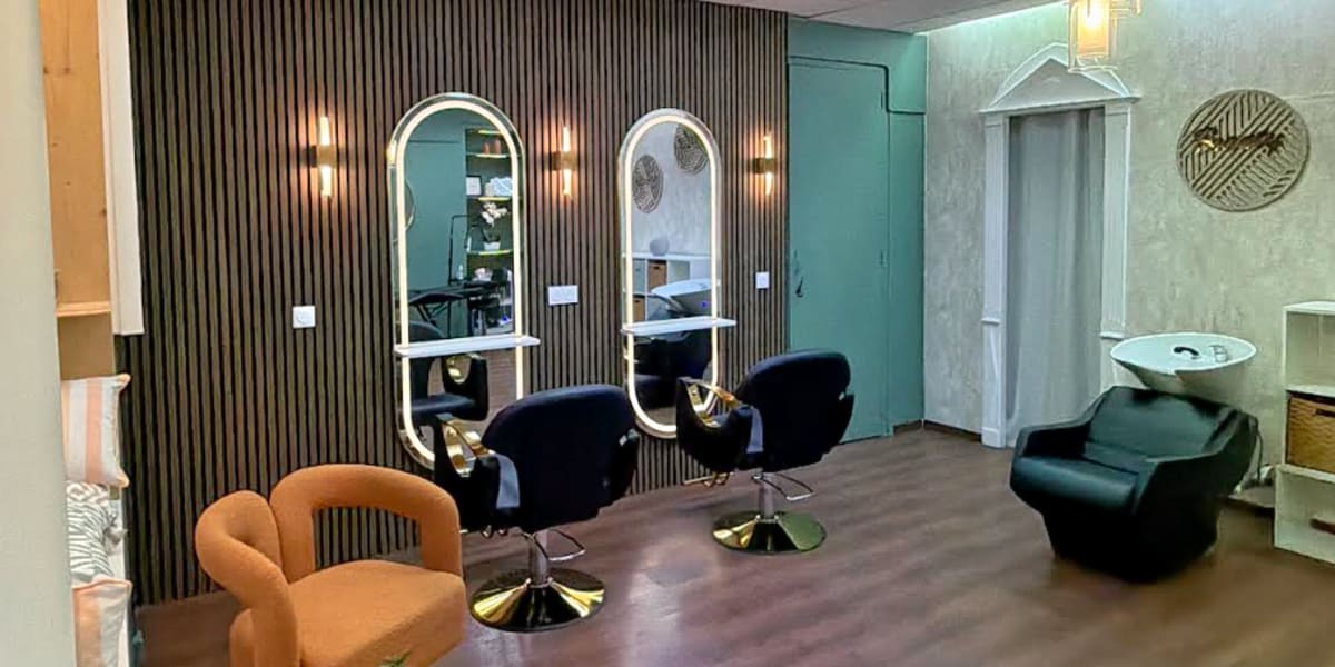 Lola Beauty Studio - Coiffure Saint-Étienne - Photo de couverture - OneBooking