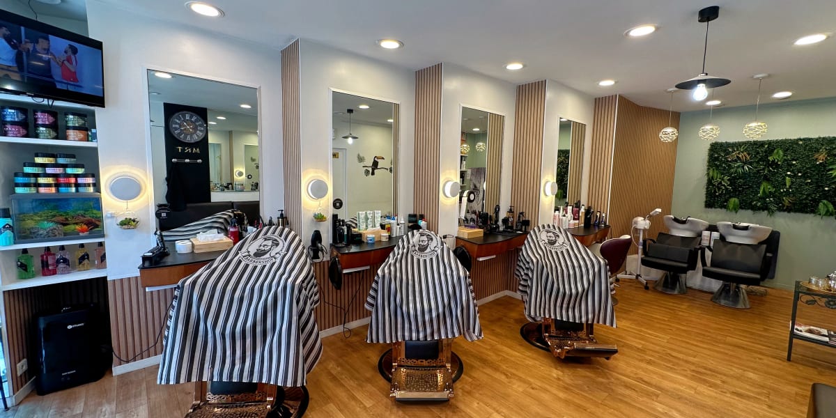 MRT Coiffure - Coiffure Nantes - Photo de couverture - OneBooking