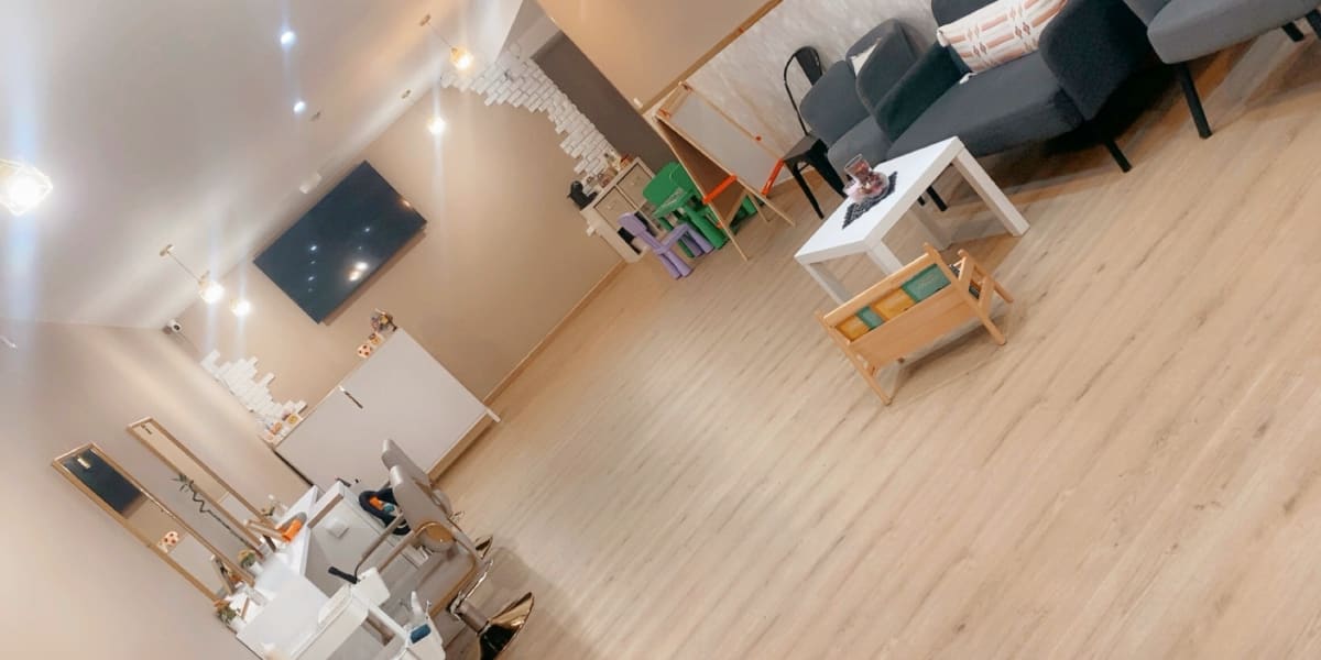 N&J les fées des poux - Coiffure Marseille - Photo de couverture - OneBooking