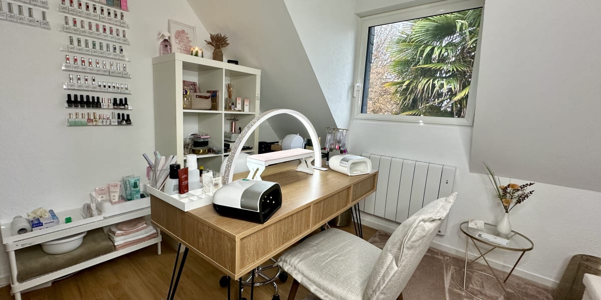 S.Nails - Sourcils & cils Vannes - Photo de couverture - OneBooking
