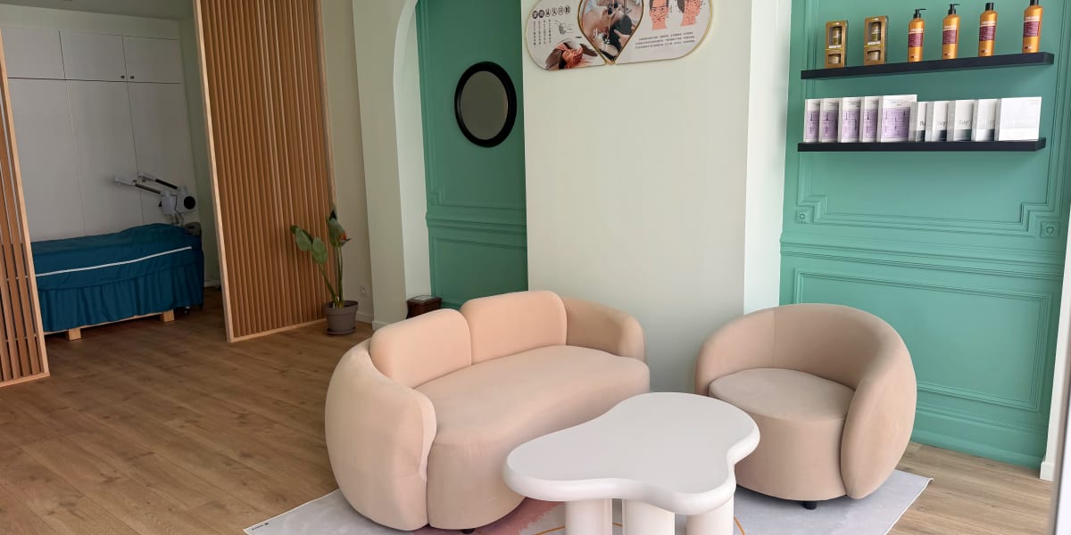 Belle journée - Coiffure Lille - Photo de couverture - OneBooking