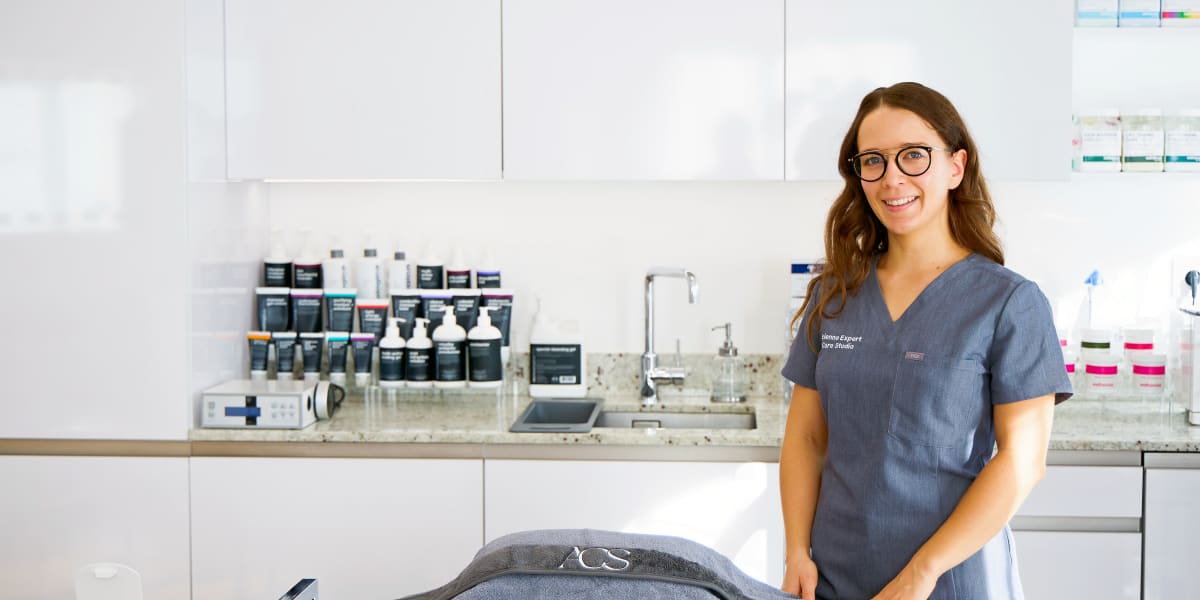 Anais Care Studio - Sourcils & cils Issy-les-Moulineaux - Photo de couverture - OneBooking