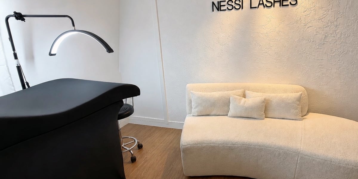 Nessi Lash - Sourcils & cils Roubaix - Photo de couverture - OneBooking