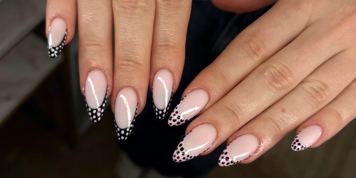 Nails J - Institut de beauté Antibes - Photo de couverture - OneBooking