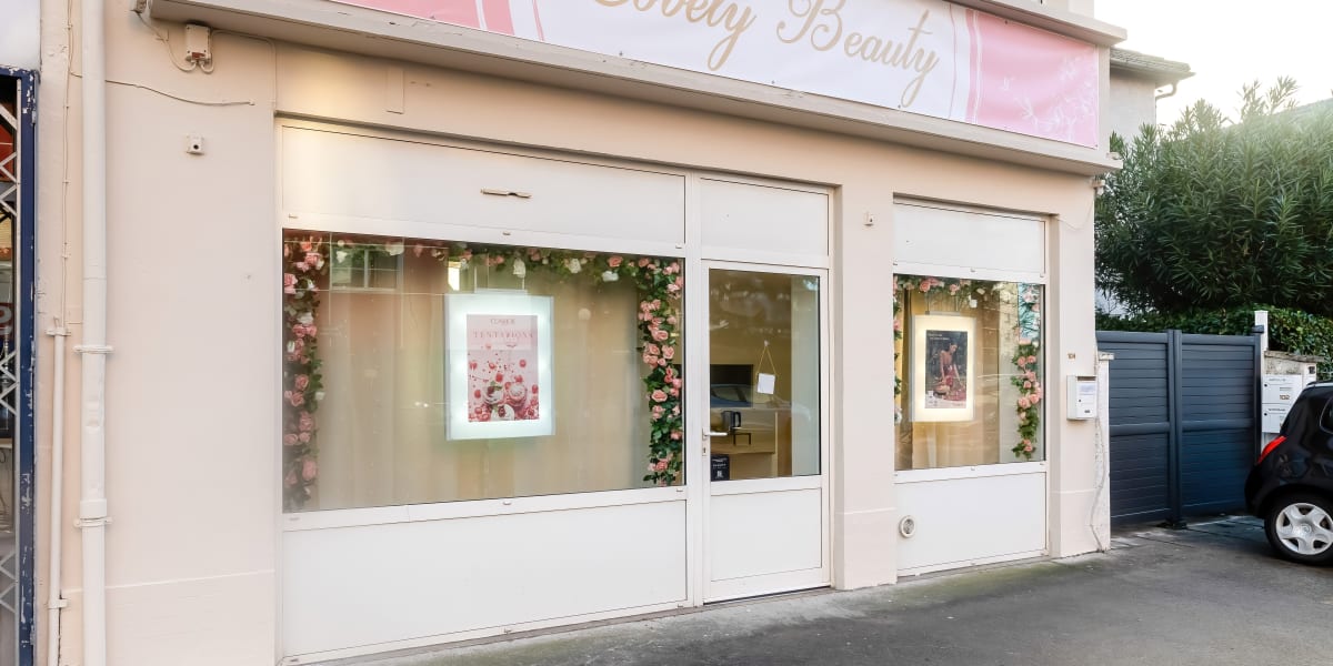 Lovely beauty - Onglerie Pau - Photo de couverture - OneBooking