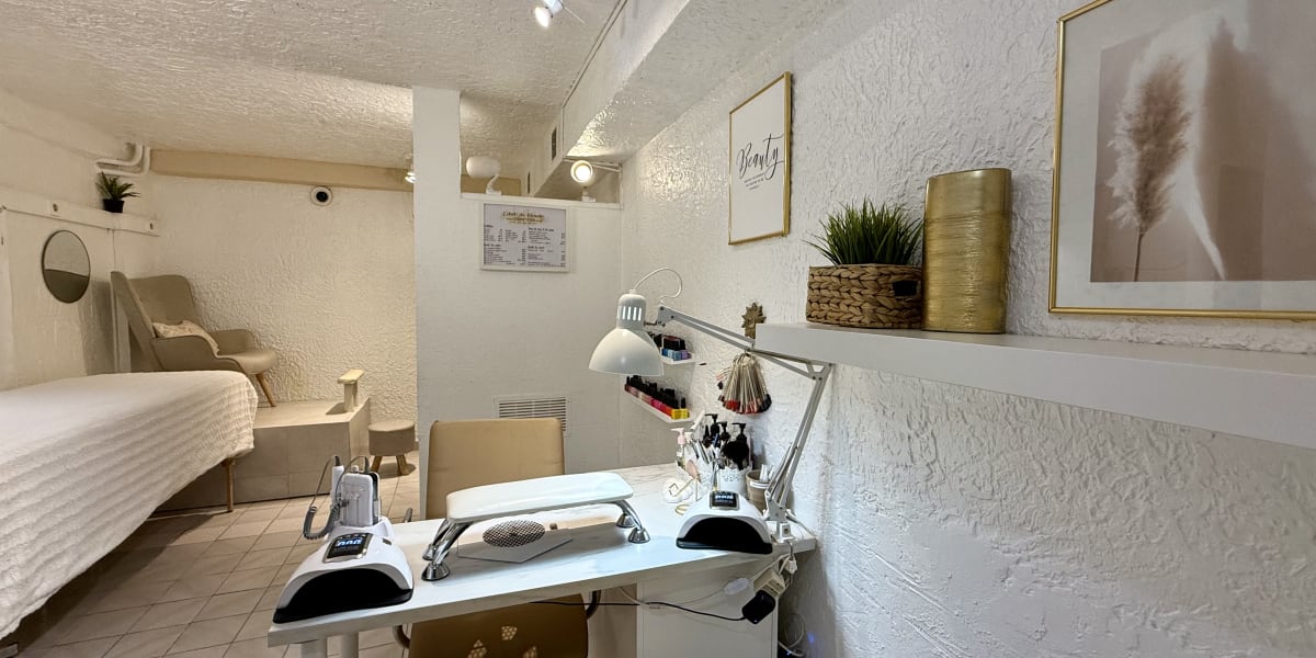 Éclat de Beauté - Sourcils & cils Nice - Photo de couverture - OneBooking