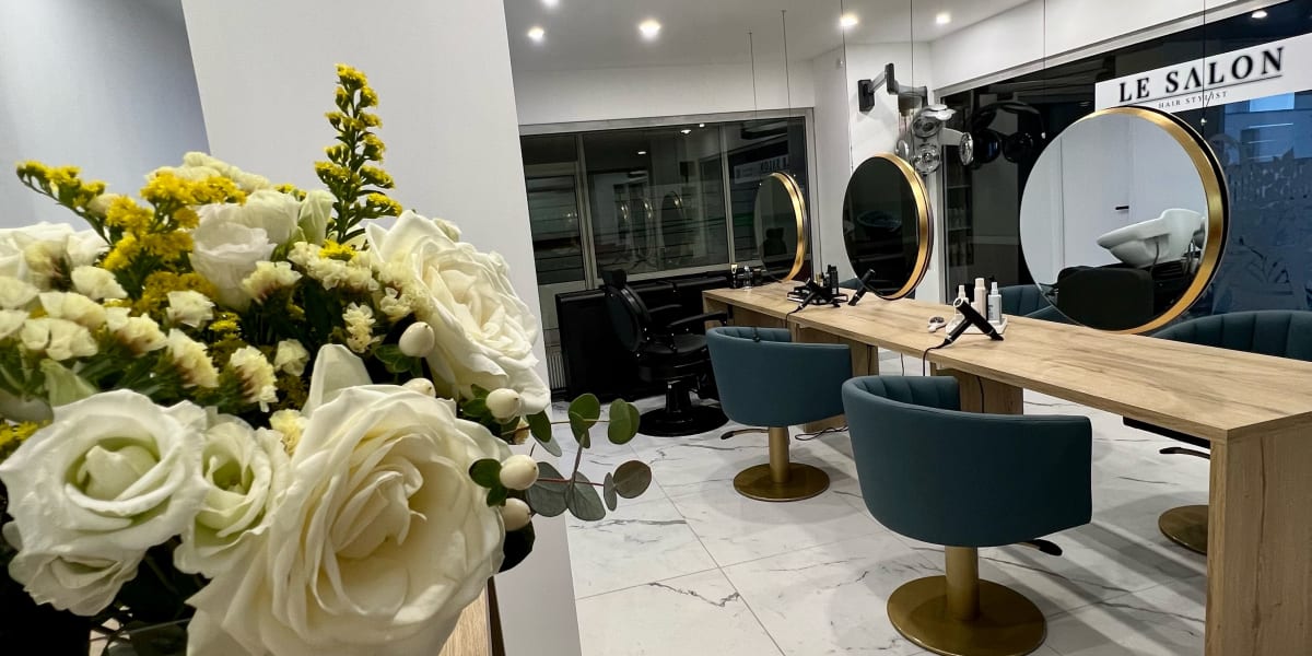 LE SALON - HAIR STYLIST - Coiffure Saint-Julien-en-Genevois - Photo de couverture - OneBooking
