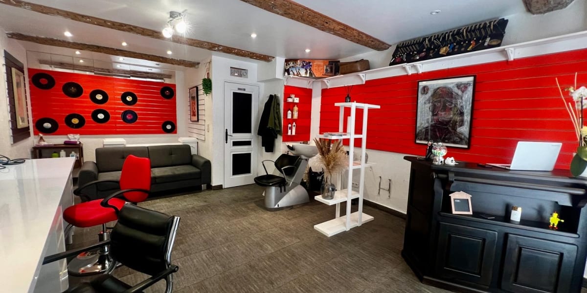La Signature by NJS - Coiffure Toulon - Photo de couverture - OneBooking