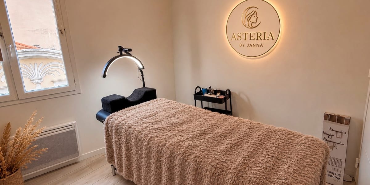 Asteria by janna - Sourcils & cils Cagnes-sur-Mer - Photo de couverture - OneBooking