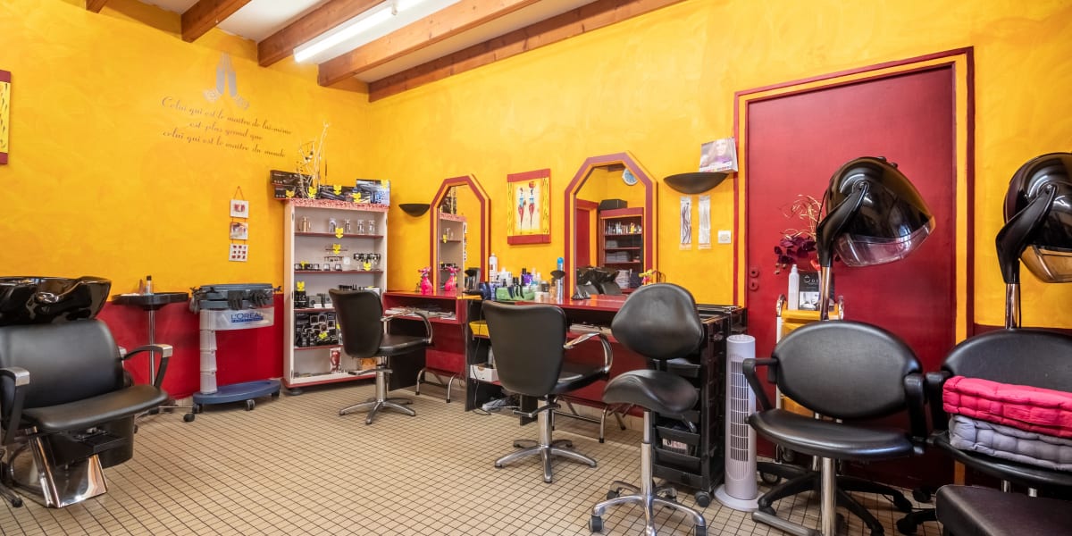 Coiffure Mille et une Coupes - Coiffure Hénon - Photo de couverture - OneBooking