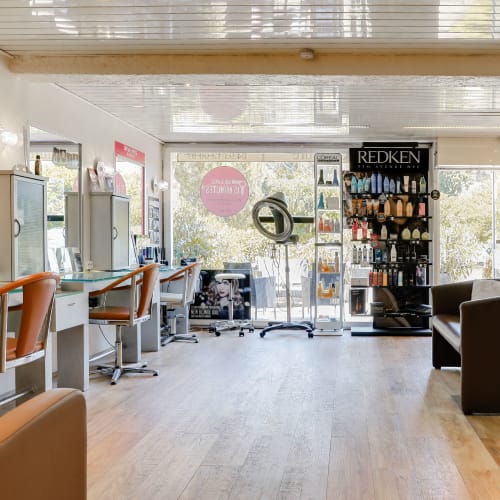 Art Cut Coiffure - Coiffure Valbonne - Art Cut Coiffure - Photo Galerie - OneBooking