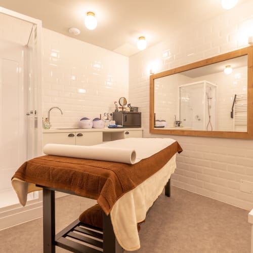 Bonhomme - Cannes - Institut de beauté Cannes - Bonhomme - Cannes - Photo Galerie - OneBooking