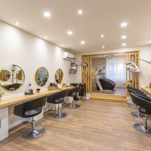 Le salon Angel et Gwen - Maison 211 - Coiffure Castres - Le salon Angel et Gwen - Maison 211 - Photo Galerie - OneBooking