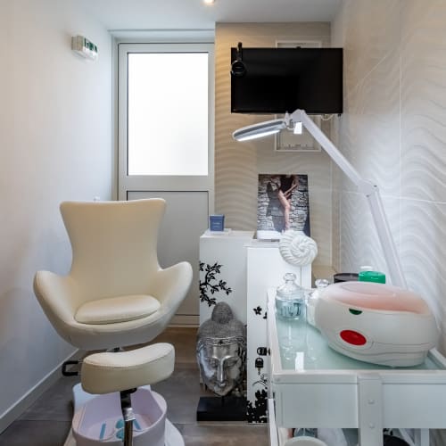 LE SALON - Coiffure Beaulieu-sur-Mer - LE SALON - Photo Galerie - OneBooking
