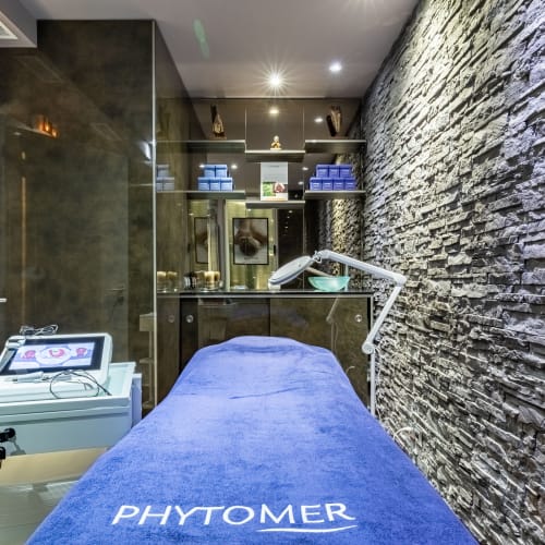 LE SALON - Coiffure Beaulieu-sur-Mer - LE SALON - Photo Galerie - OneBooking