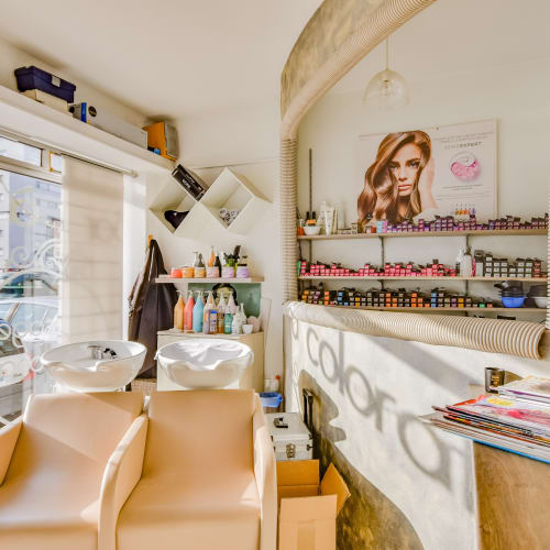 N'R Coiffure Unis dans l'élégance - Coiffure Toulouse - N'R Coiffure Unis dans l'élégance - Photo Galerie - OneBooking