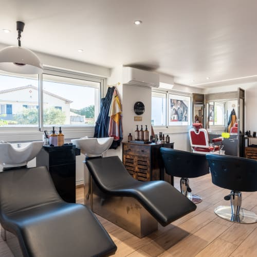 ADIVINANGE - L'Atelier Coiffure  : Saint Maximin - Coiffure Saint-Maximin-la-Sainte-Baume - ADIVINANGE - L'Atelier Coiffure  : Saint Maximin - Photo Galerie - OneBooking
