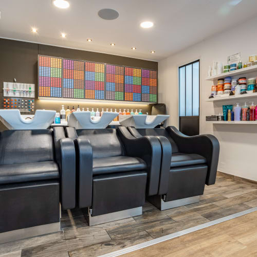 Salon Karine Mazzelli - Coiffure La Ciotat - Salon Karine Mazzelli - Photo Galerie - OneBooking