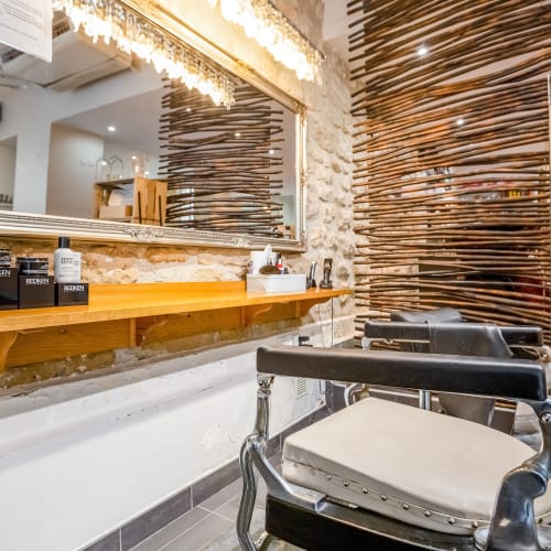 Salon sur Cour - Coiffure Paris - Salon sur Cour - Photo Galerie - OneBooking