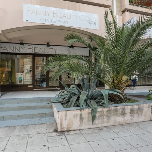 Fanny Beauty - Sourcils & cils Nice - Fanny Beauty - Photo Galerie - OneBooking