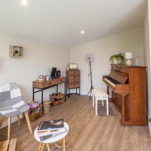 Le salon Angel et Gwen - Maison 211 - Coiffure Castres - Le salon Angel et Gwen - Maison 211 - Photo Galerie - OneBooking