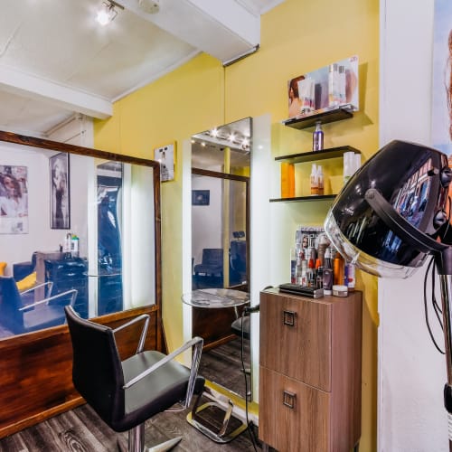 Mayika - Coiffure Toulouse - Mayika - Photo Galerie - OneBooking