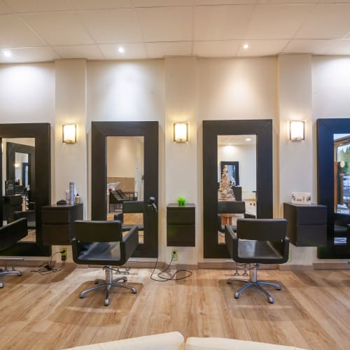 Aline C - Coiffure Saint-André-les-Vergers - Aline C - Photo Galerie - OneBooking