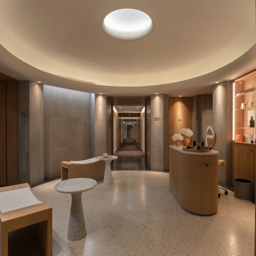 Spa des Lumières - Onglerie Versailles - Spa des Lumières - Photo Galerie - OneBooking