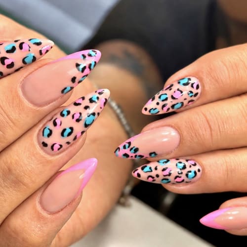 Les trésors de l‘ongle - Onglerie Rousset - Les trésors de l‘ongle - Photo Galerie - OneBooking