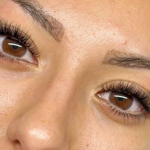 Beauty By Marina - Sourcils & cils Vaulx-en-Velin - Beauty By Marina - Photo Galerie - OneBooking