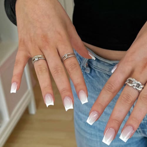 Nailsbyoum - Onglerie Amiens - Nailsbyoum - Photo Galerie - OneBooking