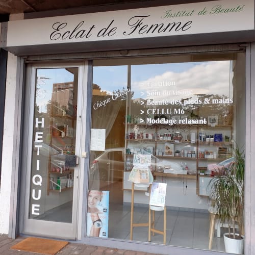 Institut Éclat de Femme - Sourcils & cils Vénissieux - Institut Éclat de Femme - Photo Galerie - OneBooking