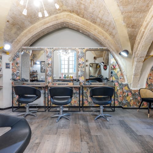 Cut My Bangs - Coiffure Montpellier - Cut My Bangs - Photo Galerie - OneBooking