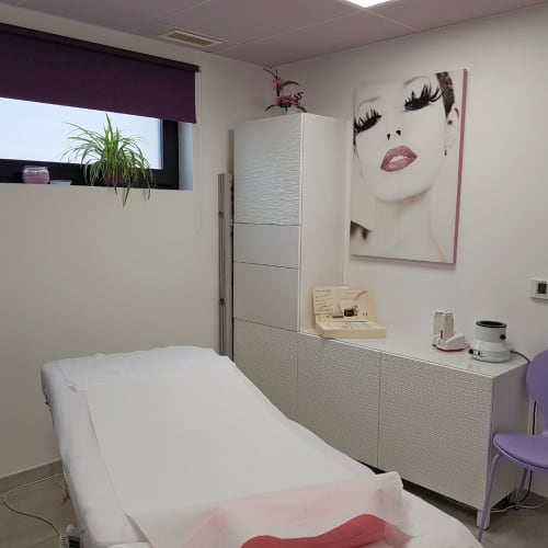 Antonia Beauté - Sourcils & cils Fréjus - Antonia Beauté - Photo Galerie - OneBooking