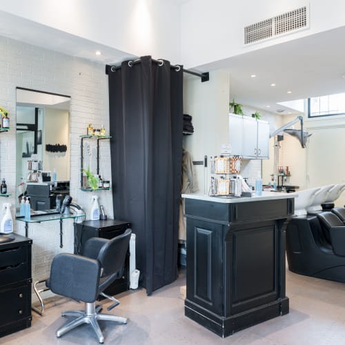 Rue Des Ateliers Côté Coiffure - Coiffure Le Havre - Rue Des Ateliers Côté Coiffure - Photo Galerie - OneBooking