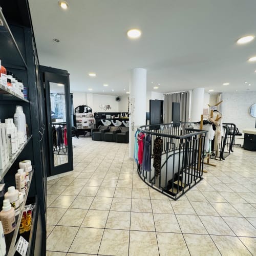 Espace coiffure & LC Studio - Coiffure Dijon - Espace coiffure & LC Studio - Photo Galerie - OneBooking