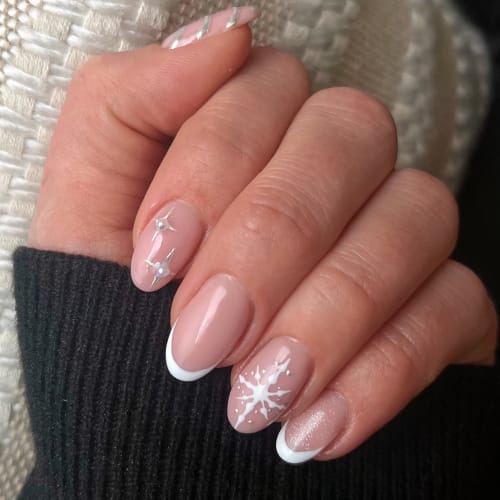 Mercedesz Beauty - Extension cils - Manucure - Onglerie Montpellier - Mercedesz Beauty - Extension cils - Manucure - Photo Galerie - OneBooking