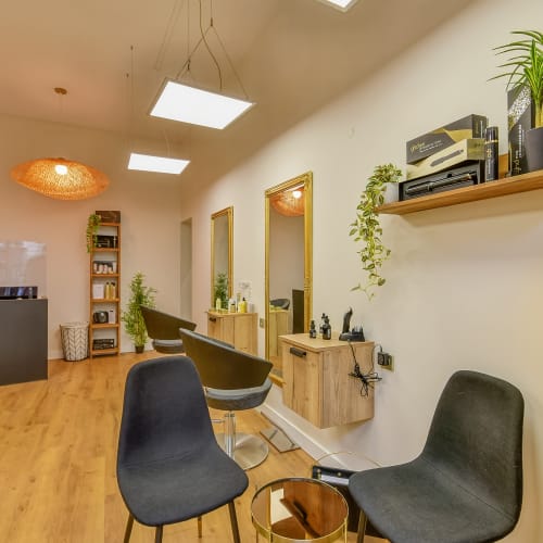 Numero 9 - Coiffure Toulouse - Numero 9 - Photo Galerie - OneBooking