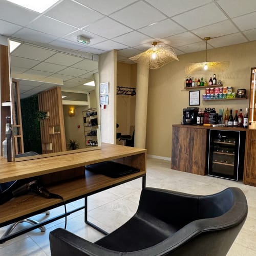O 2 Visages - Coiffure Saint-Avold - O 2 Visages - Photo Galerie - OneBooking