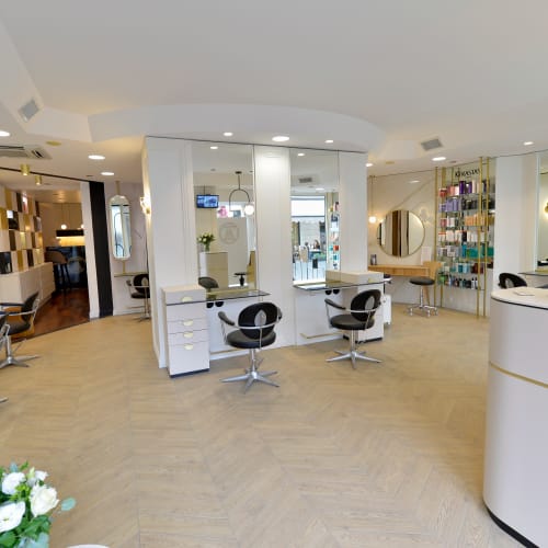 Thierry Antoine - Coiffure Esthétique - Soin visage Nice - Thierry Antoine - Coiffure Esthétique - Photo Galerie - OneBooking