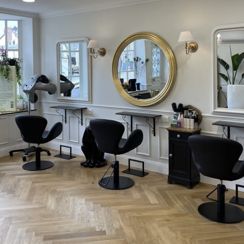 4e FAUBOURG - Maison de Coiffure - Coiffure Dreux - 4e FAUBOURG - Maison de Coiffure - Photo Galerie - OneBooking