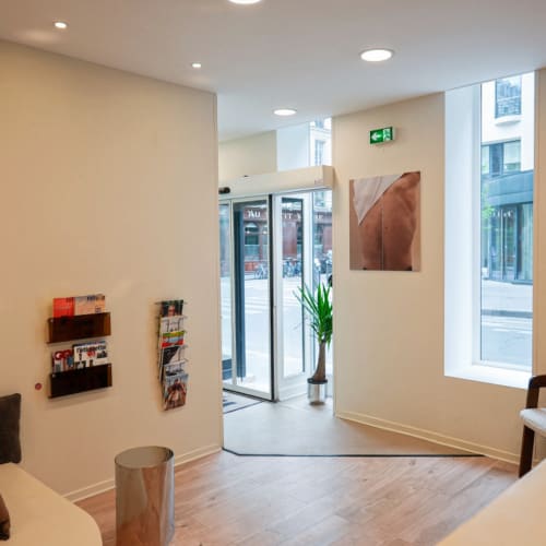 YETY LASER - Barbier Paris - YETY LASER - Photo Galerie - OneBooking