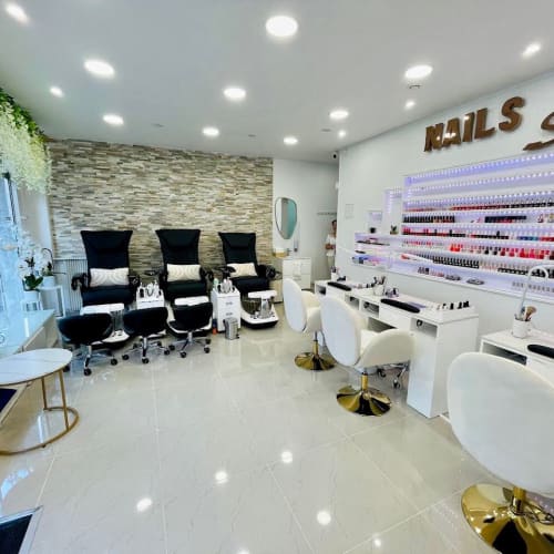 Nails Star - Sourcils & cils Neuilly-sur-Seine - Nails Star - Photo Galerie - OneBooking
