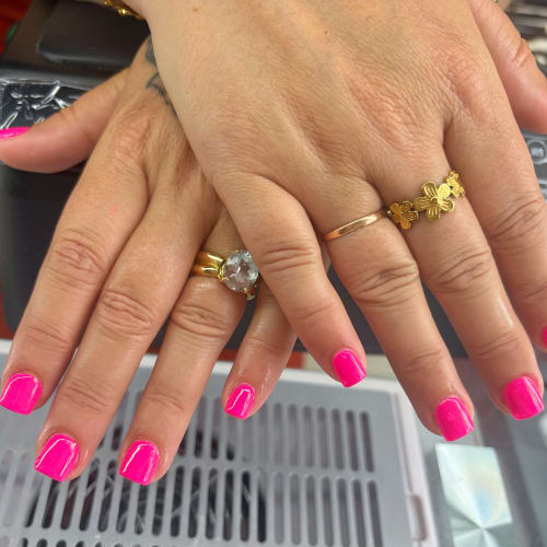 Hang Nails (Kiu Coiffure) - Coiffure Toulouse - Hang Nails (Kiu Coiffure) - Photo Galerie - OneBooking