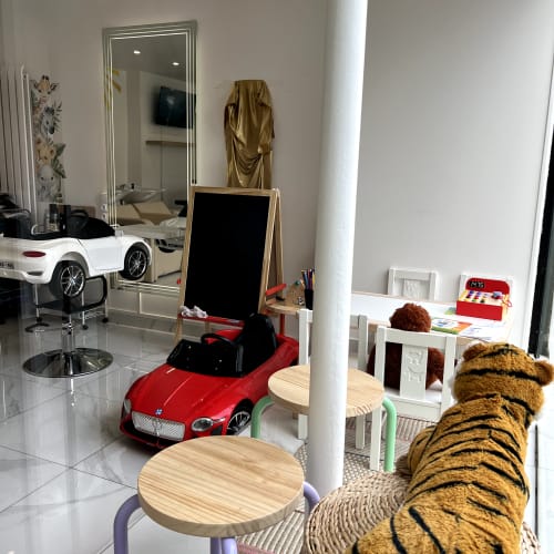 Mia and Kids - Coiffure Noisy-le-Grand - Mia and Kids - Photo Galerie - OneBooking